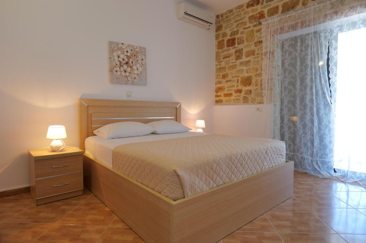 Sunset Villas Qeparo Buitenkant foto